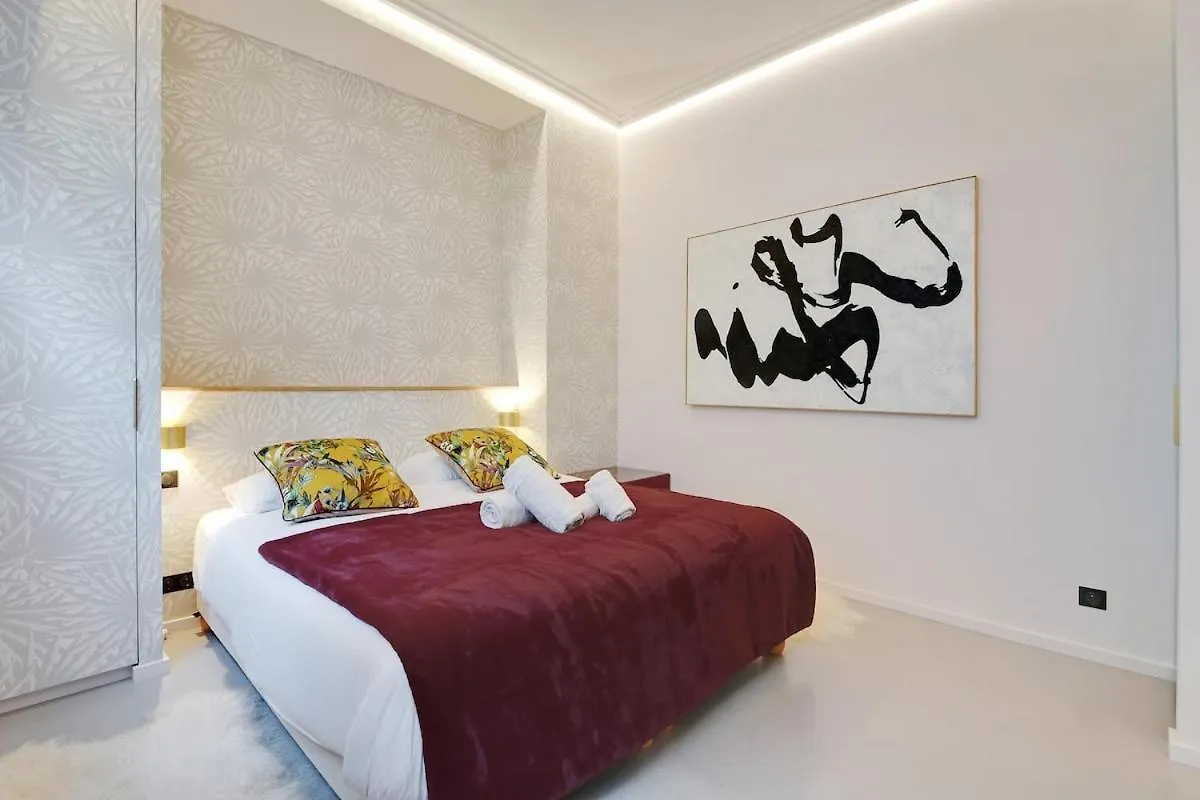 פריז Le Marais Luxury & Trendy Apartment 0*,  צרפת