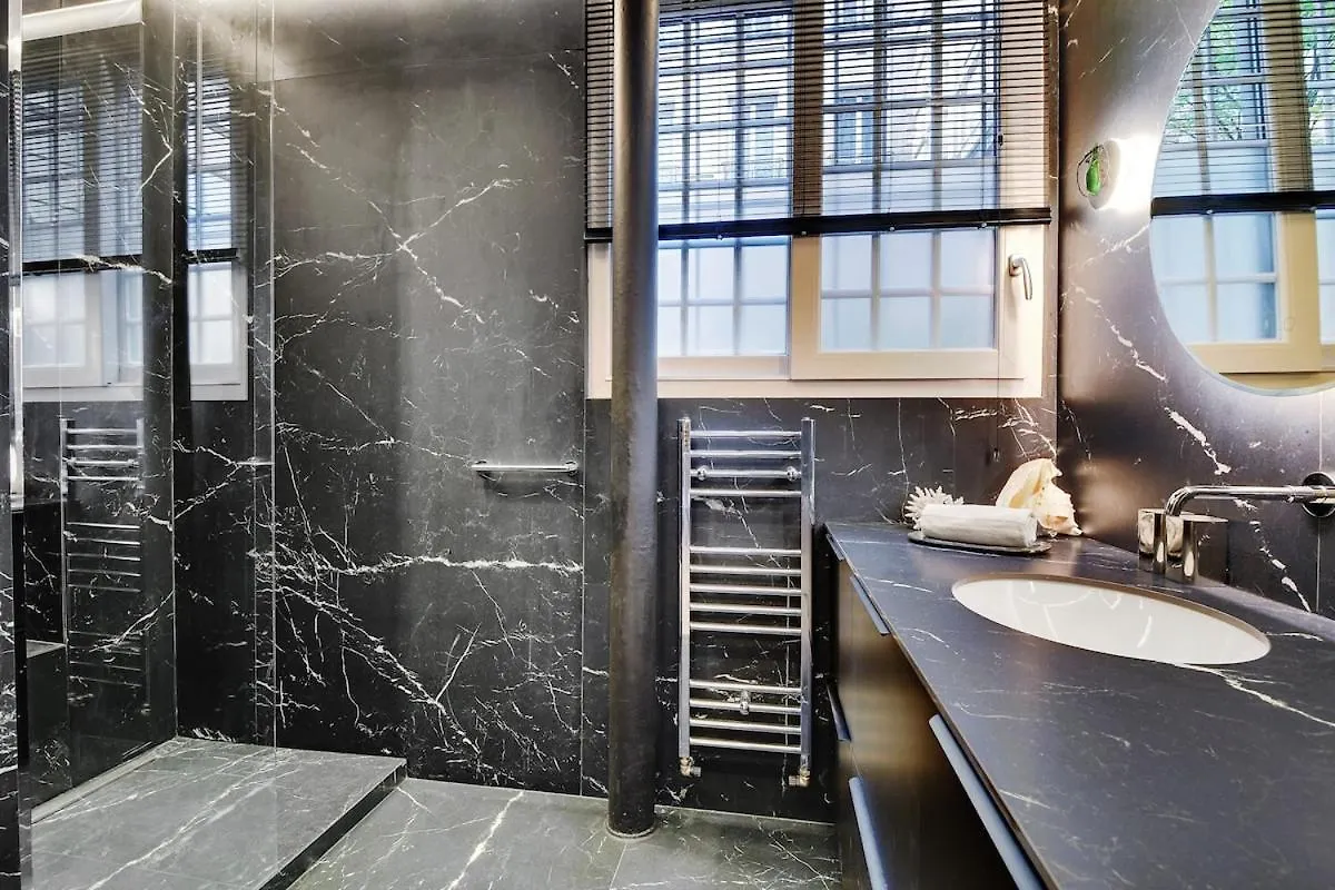 פריז Le Marais Luxury & Trendy Apartment