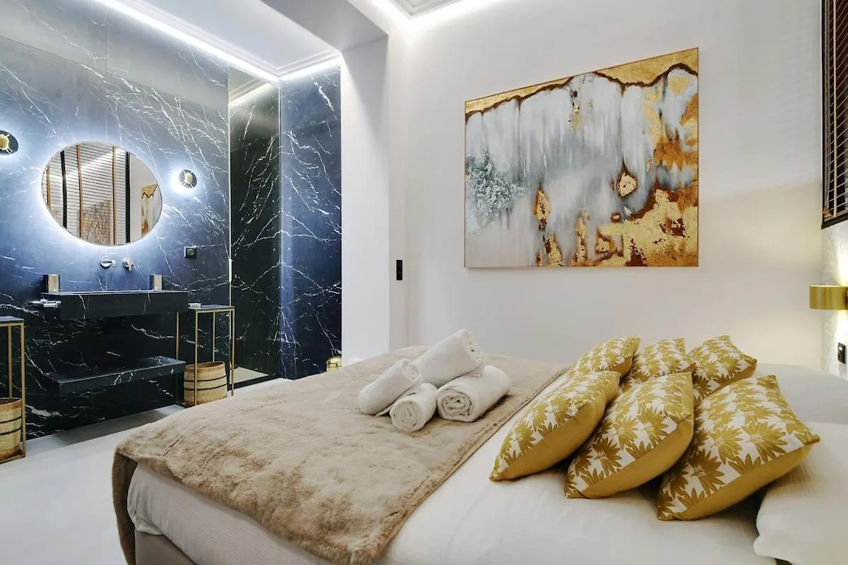 פריז Le Marais Luxury & Trendy Apartment