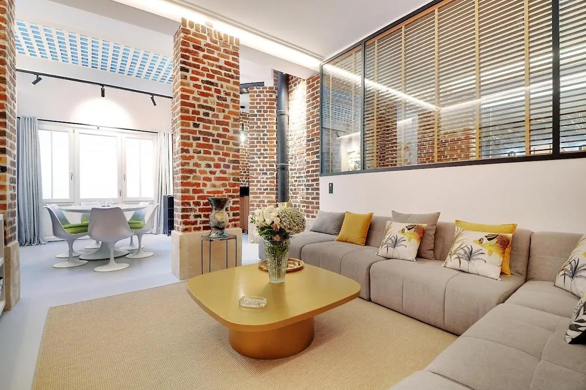 פריז Le Marais Luxury & Trendy Apartment